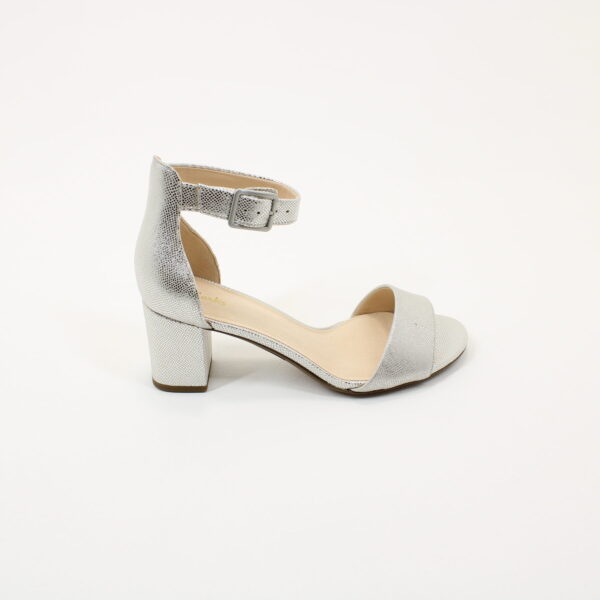 CLARKS Deva Mae