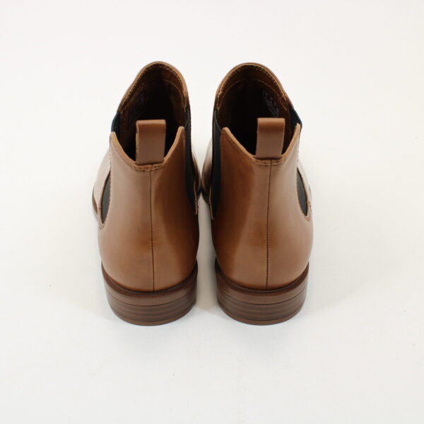 CLARKS Taylor Shine - Image 3