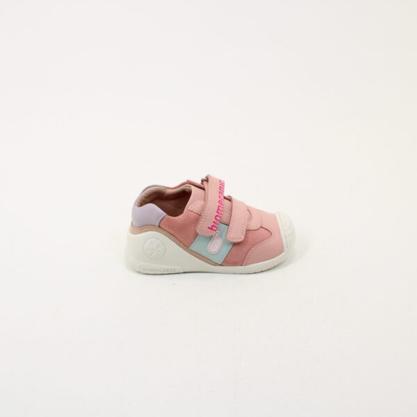 BIOMECANICS 242114-A First Steps Sneakers