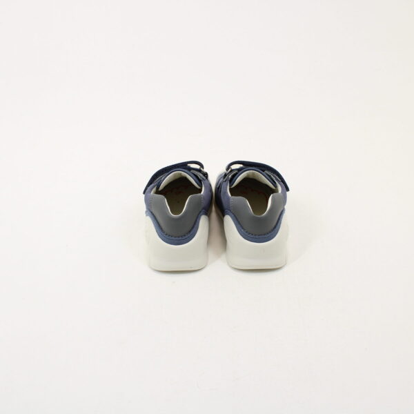 BIOMECANICS 242133-A First Steps Sneakers - Image 3