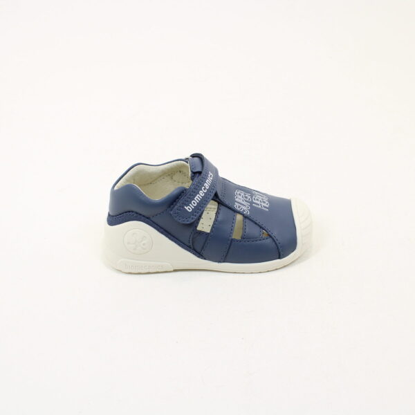 BIOMECANICS 242120-A First Steps Sandal