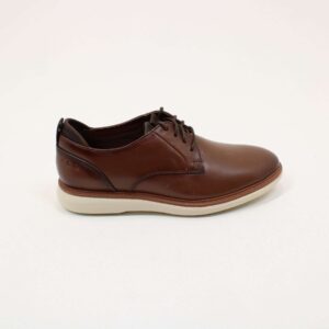 CLARKS Brantin Plain