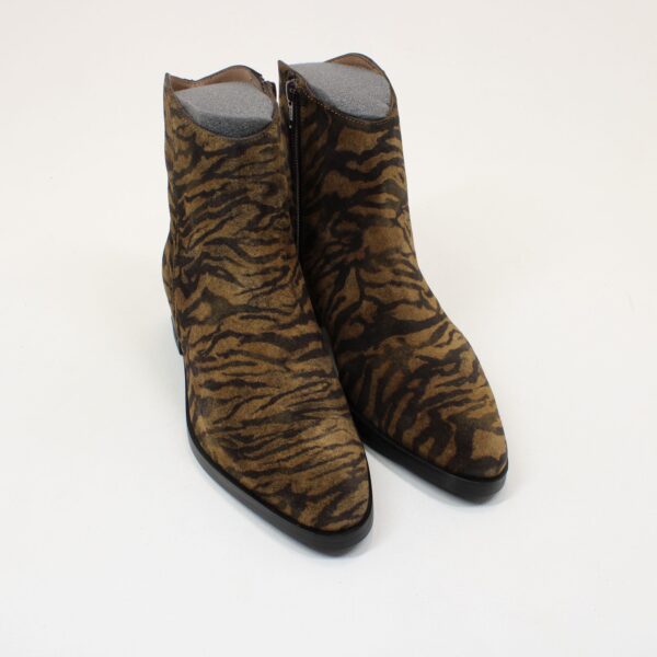 WONDERS Low Heel Boot D-1801 - Image 2