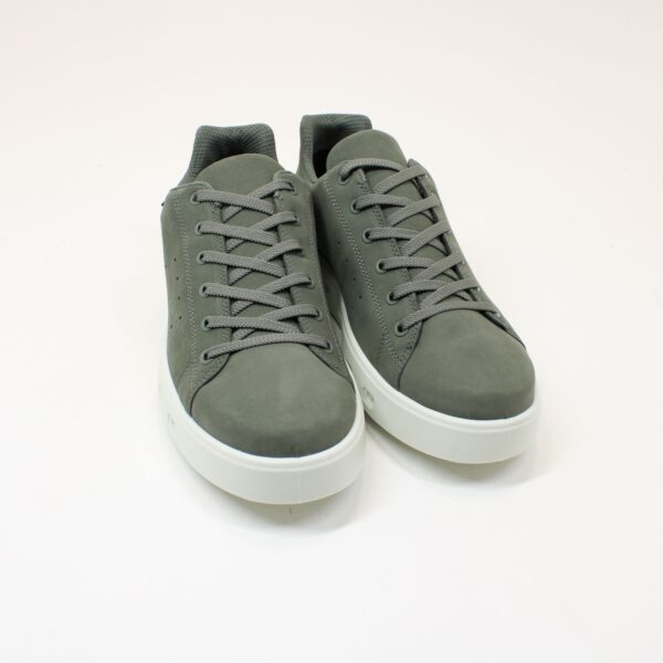 ECCO Men's Nubuck Gore-Tex Trainer Street 720 520884 - Image 2